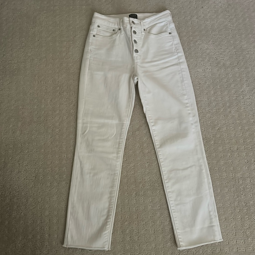 J.Crew high-rise vintage straight, white button front jeans, size 26, frayed hem